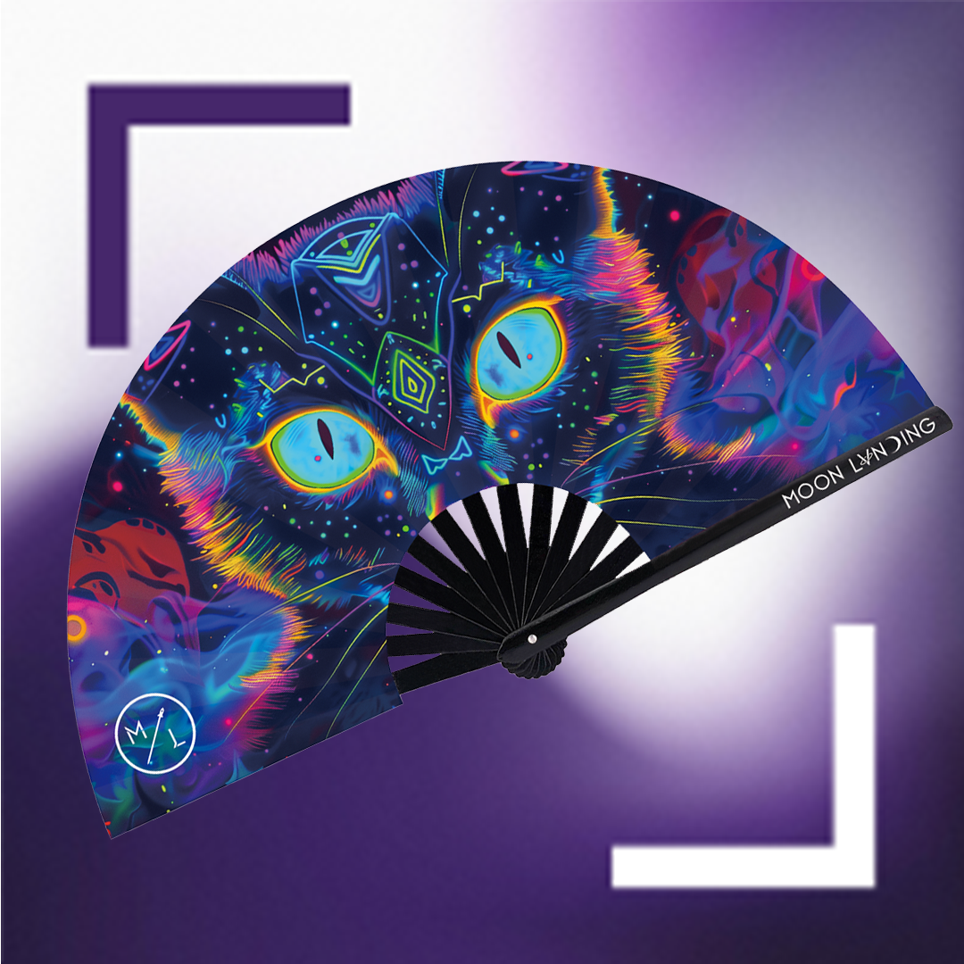 Moon Lvnding Cat Eyes Fan